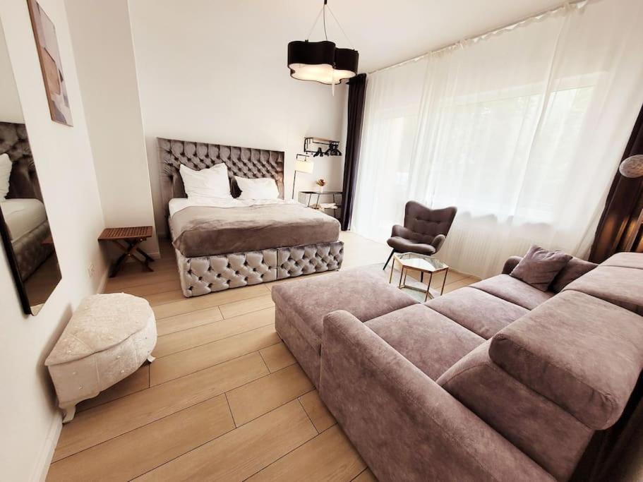 Duplex Apartment Ullstein- 4 Bedrooms, 2 Bathrooms, Living Room, 2 Parking Spaces, Boxspringbeds, Family & Business Apartment! Berlin Exterior foto