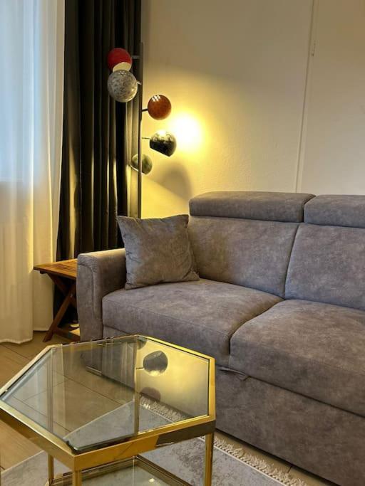 Duplex Apartment Ullstein- 4 Bedrooms, 2 Bathrooms, Living Room, 2 Parking Spaces, Boxspringbeds, Family & Business Apartment! Berlin Exterior foto