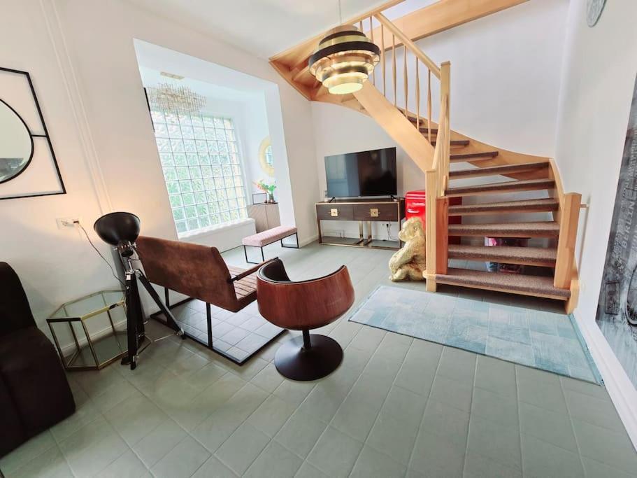 Duplex Apartment Ullstein- 4 Bedrooms, 2 Bathrooms, Living Room, 2 Parking Spaces, Boxspringbeds, Family & Business Apartment! Berlin Exterior foto
