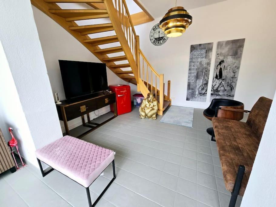 Duplex Apartment Ullstein- 4 Bedrooms, 2 Bathrooms, Living Room, 2 Parking Spaces, Boxspringbeds, Family & Business Apartment! Berlin Exterior foto